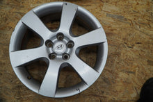 Load image into Gallery viewer, 1x Alufelge 18 Zoll 7.0&quot; 5x114.3 41ET 52910-2B180 Hyundai Tucson Rim Wheel