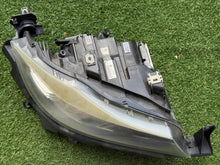 Load image into Gallery viewer, Frontscheinwerfer BMW 3 E91 E90 72025849 Xenon Rechts Scheinwerfer Headlight SCH1387426805ql
