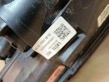 Laden Sie das Bild in den Galerie-Viewer, Frontscheinwerfer Kia Ceed 92101-J7051 J7921-22030 Links Scheinwerfer Headlight