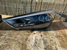 Load image into Gallery viewer, Frontscheinwerfer Hyundai Tucson 92102-D7201 Ein Stück (Rechts oder Links) SCH7426146023hs