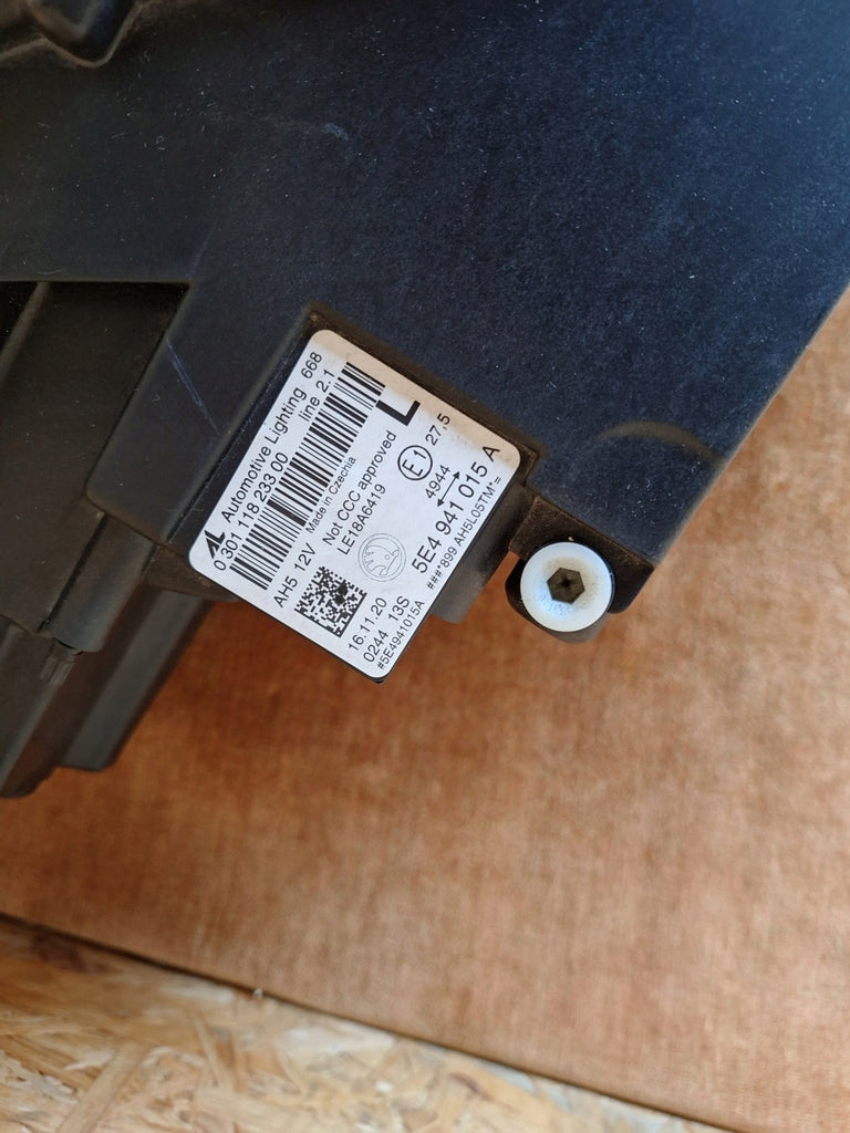 Frontscheinwerfer Skoda Octavia I 5E4941015A LED Links Scheinwerfer Headlight SCH9528472094im