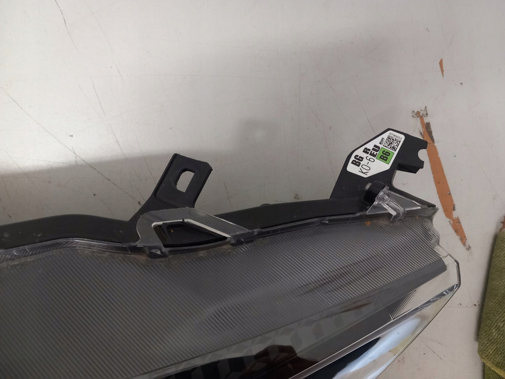 Frontscheinwerfer Toyota Yaris 32337374 Full LED Ein Stück (Rechts oder Links) SCH8707165824xg