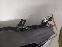 Laden Sie das Bild in den Galerie-Viewer, Frontscheinwerfer Toyota Yaris 32337374 Full LED Ein Stück (Rechts oder Links)