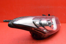 Laden Sie das Bild in den Galerie-Viewer, Frontscheinwerfer Hyundai I30 92102-A6000 Rechts Scheinwerfer Headlight SCH4744916716rp