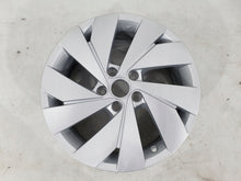 Load image into Gallery viewer, 1x Alufelge 17 Zoll 6.5" 5x112 46ET 5H0601025B VW Golf Viii Rim Wheel FEL8272562474gc