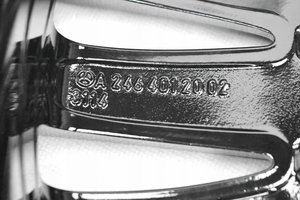 1x Alufelge 18 Zoll 7.5" 5x112 52ET A2464012002 Mercedes-Benz Cla C117 Rim Wheel