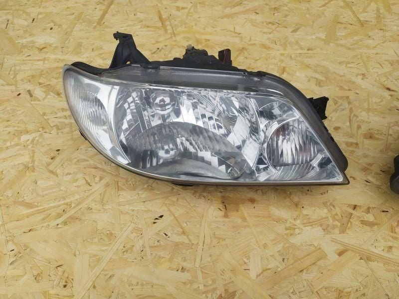 Frontscheinwerfer Mazda 323 Ein Satz Scheinwerfer Headlight SCH6978139303fu