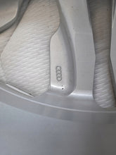 Load image into Gallery viewer, 1x Alufelge 19 Zoll 9.0&quot; 5x112 52ET Glanz Silber 4F0601025BP Audi Rim Wheel