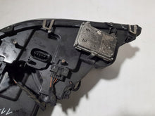 Laden Sie das Bild in den Galerie-Viewer, Frontscheinwerfer Mercedes-Benz X164 Xenon Rechts Scheinwerfer Headlight SCH8930370161wq