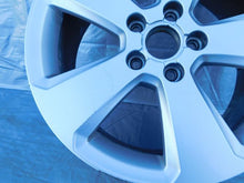 Load image into Gallery viewer, 1x Alufelge 17 Zoll 7.5&quot; 5x112 51ET Glanz Silber 8V0601025BK Audi A4 Rim Wheel