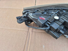 Laden Sie das Bild in den Galerie-Viewer, Frontscheinwerfer Skoda Scala 655941016A Rechts Scheinwerfer Headlight SCH1372832949es