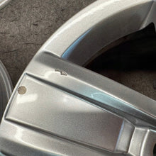Laden Sie das Bild in den Galerie-Viewer, 4x Alufelge 17 Zoll 7.0" 5x120 55ET Glanz Silber 7E0601025P VW Multivan FEL2424943759cy