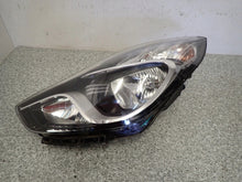 Laden Sie das Bild in den Galerie-Viewer, Frontscheinwerfer Hyundai Ix20 Ein Stück (Rechts oder Links) Headlight