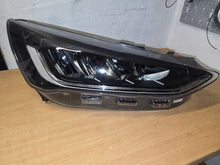 Laden Sie das Bild in den Galerie-Viewer, Frontscheinwerfer Ford Focus NX7B-13E014-CD 090315 LED Rechts Headlight SCH9295173620qm