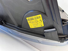 Load image into Gallery viewer, Frontscheinwerfer VW Golf V 301212273 Links Scheinwerfer Headlight SCH2288961718ro