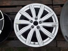 Load image into Gallery viewer, 1x Alufelge 19 Zoll 8.0" 5x112 39ET Glanz Silber 4K0601025M Audi A6 C8 Rim Wheel FEL7145397362lu