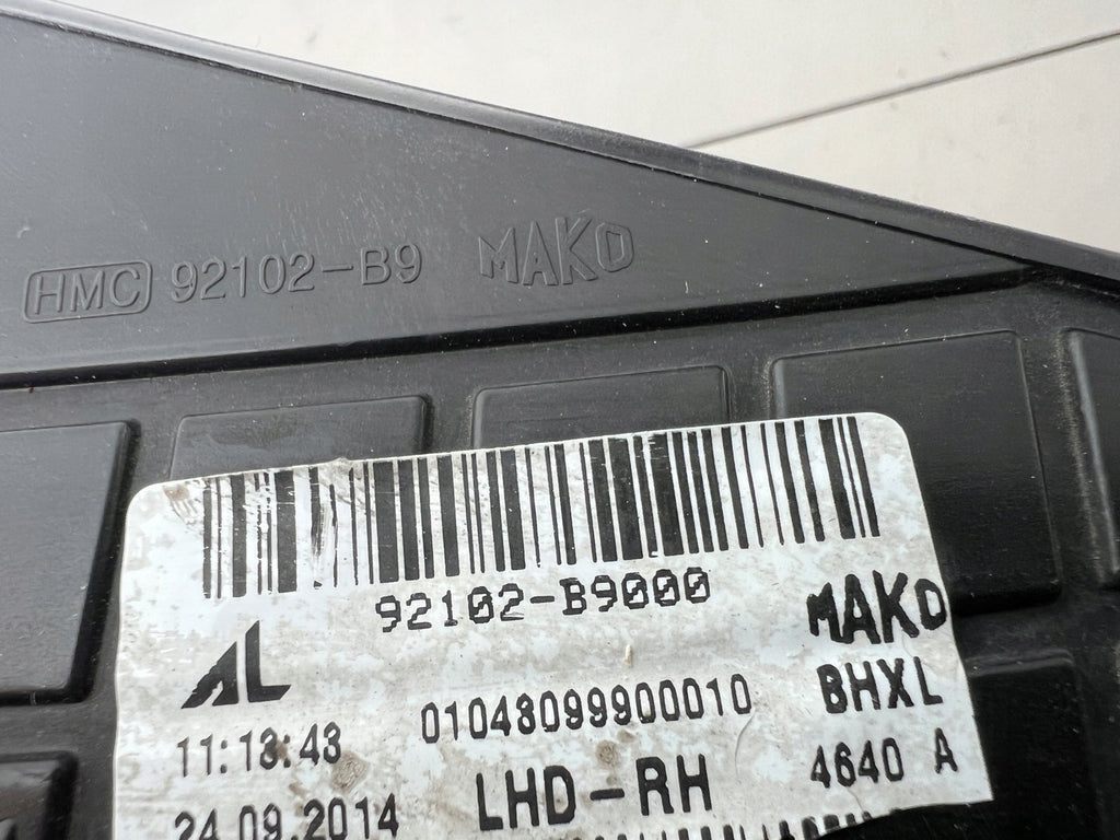 Frontscheinwerfer Hyundai I10 92102-B9000 Rechts Scheinwerfer Headlight