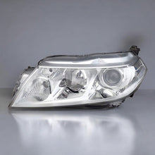 Laden Sie das Bild in den Galerie-Viewer, Frontscheinwerfer Suzuki Vitara III 100-18097 Links Scheinwerfer Headlight
