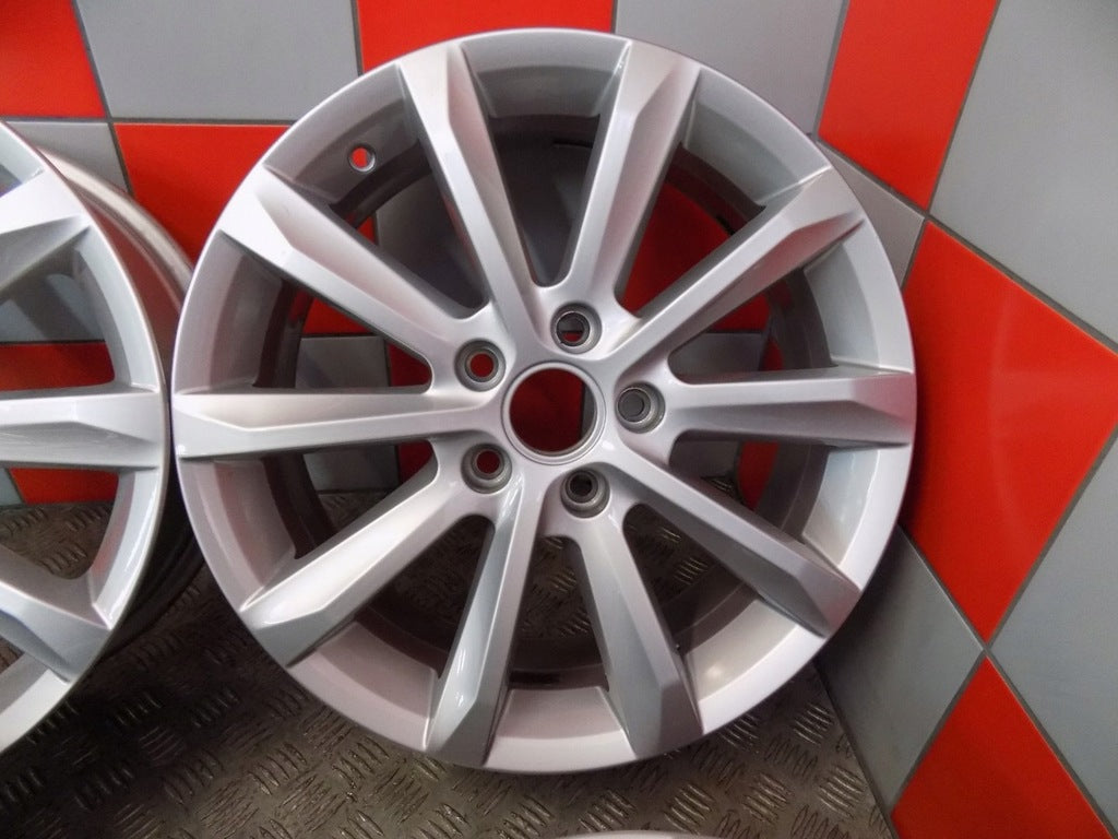 4x Alufelge 17 Zoll 6.5" 5x112 41ET Glanz Silber 3G0601025C VW Passat Golf FEL8093201500xj