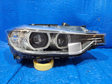 Load image into Gallery viewer, Frontscheinwerfer BMW 3 F30 F31 7338702 Xenon Rechts Scheinwerfer Headlight SCH7537116079hn
