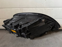 Laden Sie das Bild in den Galerie-Viewer, Frontscheinwerfer Porsche Boxster Cayman 981 98163113213 Xenon Rechts Headlight SCH2629447009me