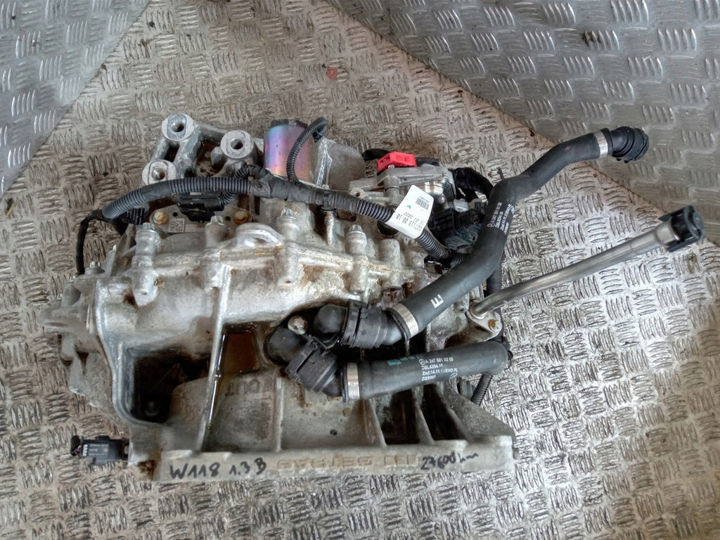 Getriebe Mercedes-Benz Cla K7B300 7003702700 700423 Automatikgetriebe