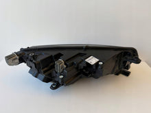 Laden Sie das Bild in den Galerie-Viewer, Frontscheinwerfer Skoda Octavia IV 5E4941015A LED Links Scheinwerfer Headlight SCH7633531793sc