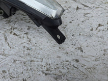 Load image into Gallery viewer, Frontscheinwerfer Kia Venga 92102-1P000 Rechts Scheinwerfer Headlight