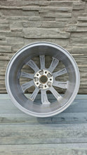 Laden Sie das Bild in den Galerie-Viewer, 1x Alufelge 17 Zoll 7.0" 5x112 45ET 2GA601025AC VW T-Roc Rim Wheel FEL9652127725fe