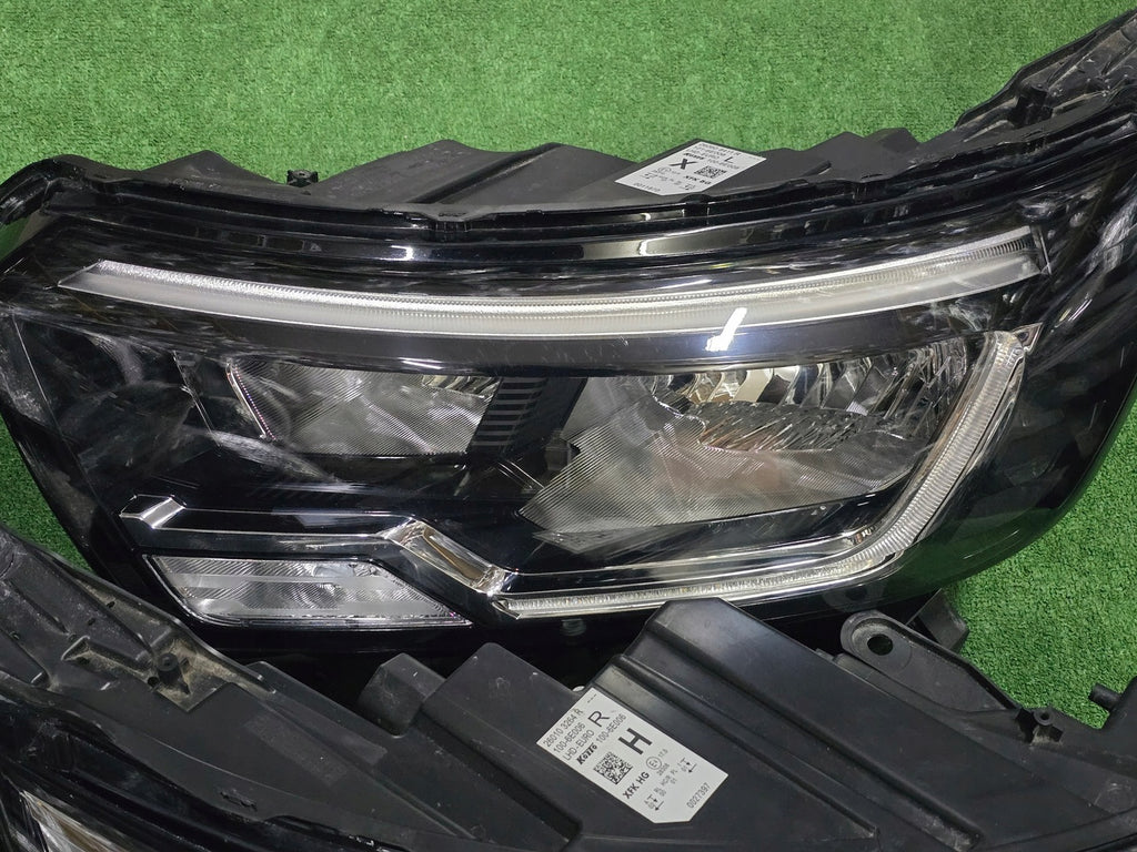 Frontscheinwerfer Renault Kangoo Express 260103264R 260608411R LED Ein Satz SCH4235801413mg