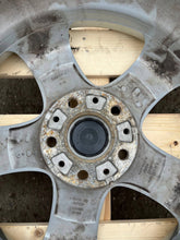 Load image into Gallery viewer, 1x Alufelge 17 Zoll 7.0" 5x120 6775622 BMW 1 E81 E87 Rim Wheel FEL7628230806av