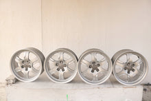 Load image into Gallery viewer, 1x Alufelge 17 Zoll 7.5&quot; 5x112 28ET 8T0601025BS Audi A5 Rim Wheel