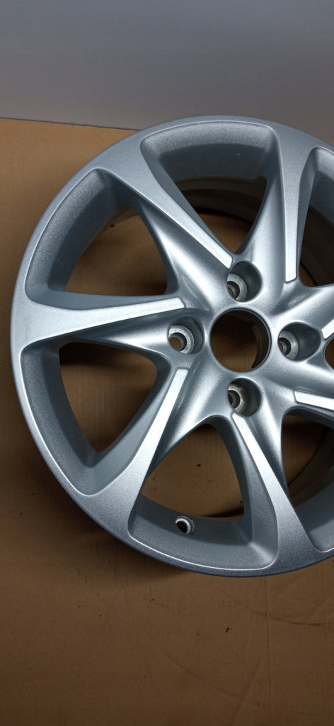 1x Alufelge 15 Zoll 6.0" 4x108 23ET Glanz Silber 9673773577 Peugeot 208 FEL5812710565eg