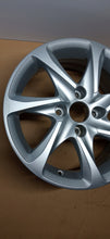 Load image into Gallery viewer, 1x Alufelge 15 Zoll 6.0" 4x108 23ET Glanz Silber 9673773577 Peugeot 208 FEL5812710565eg