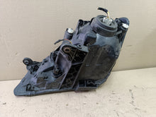 Laden Sie das Bild in den Galerie-Viewer, Frontscheinwerfer Seat Mii 1SL941016F Rechts Scheinwerfer Headlight