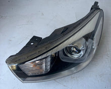 Laden Sie das Bild in den Galerie-Viewer, Frontscheinwerfer Kia Rio IV Stonic 92101-H8 LED Links Scheinwerfer Headlight