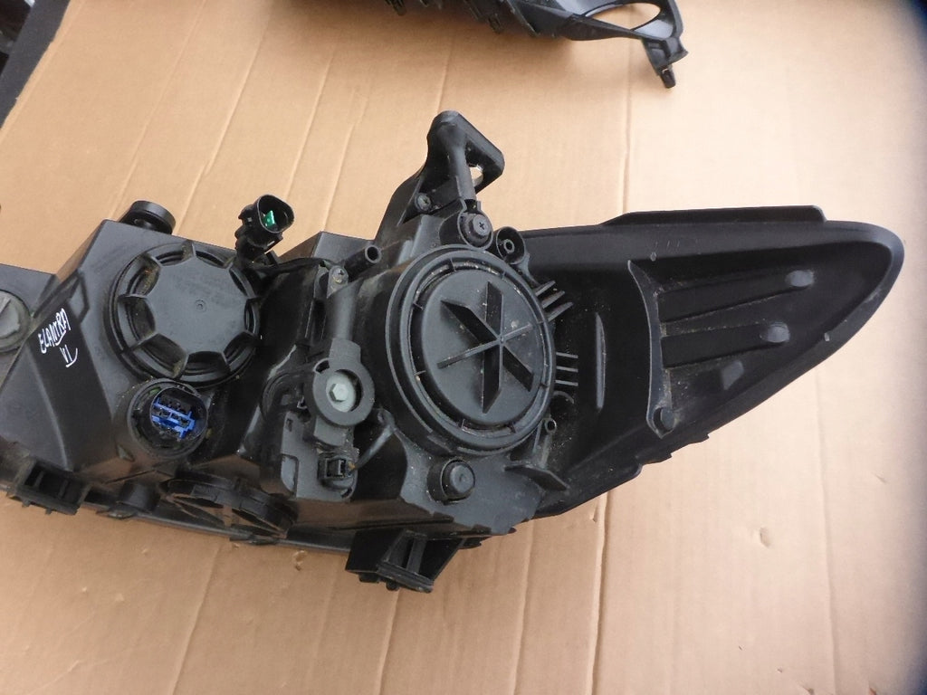 Frontscheinwerfer Hyundai Elantra 92102-F2 Rechts Scheinwerfer Headlight
