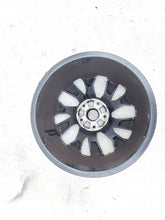 Laden Sie das Bild in den Galerie-Viewer, 1x Alufelge 19 Zoll 8.0" 5x112 40ET Glanz 85H601025BM Audi E-Tron Rim Wheel FEL5099429362ag