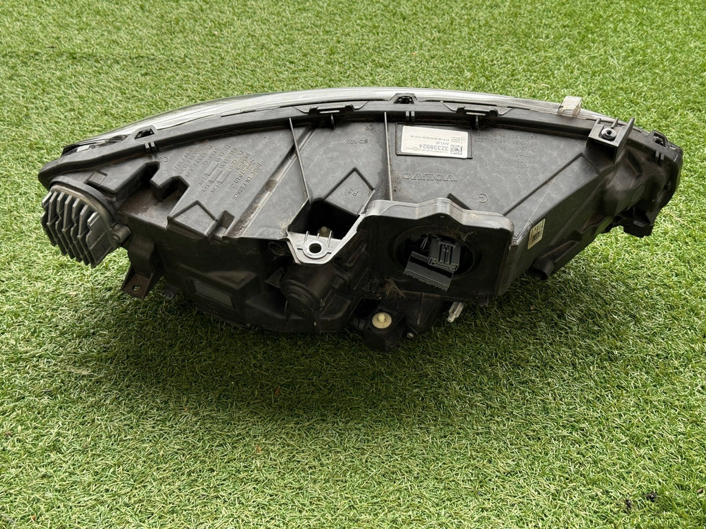 Frontscheinwerfer Volvo S90 V90 32338924 Links Scheinwerfer Headlight SCH2346643816sv