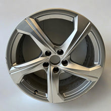 Load image into Gallery viewer, 1x Alufelge 19 Zoll 8.5&quot; 5x112 4K0601025 Audi A6 C8 Rim Wheel