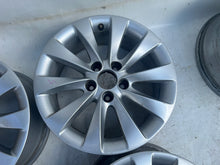 Laden Sie das Bild in den Galerie-Viewer, 4x Alufelge 16 Zoll 6.5" 5x110 Glanz Silber 1336661 Opel Zafira Meriva Rim Wheel FEL2225449930we