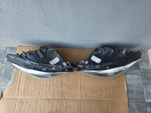Load image into Gallery viewer, Frontscheinwerfer BMW F11 F10 7317131-11 7317132-11 Xenon Ein Satz Headlight SCH6569453435uw