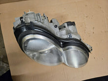 Laden Sie das Bild in den Galerie-Viewer, Frontscheinwerfer Mercedes-Benz Sl R230 A2308207261 Xenon Rechts Headlight SCH5299994755ef