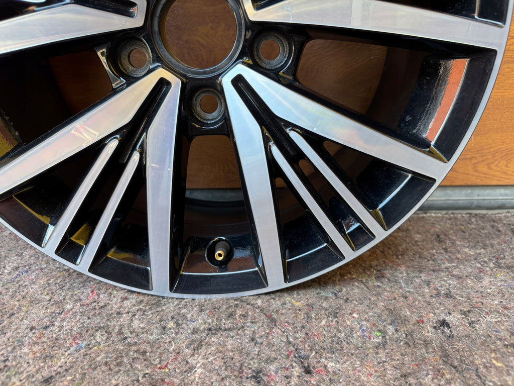 1x Alufelge 16 Zoll 6.5" 5x112 46ET 5G0601025CD VW Golf Vii Rim Wheel FEL7339797896fm