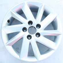 Laden Sie das Bild in den Galerie-Viewer, 1x Alufelge 15 Zoll 6.0&quot; 5x100 38ET 6J0601025M Seat Ibiza Rim Wheel