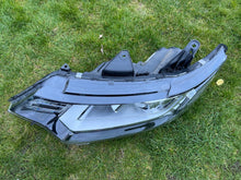 Laden Sie das Bild in den Galerie-Viewer, Frontscheinwerfer Mitsubishi Outlander III 8301C8-53 Full LED Links Headlight