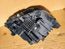 Laden Sie das Bild in den Galerie-Viewer, Frontscheinwerfer BMW X1 F48 5A01177-02 LED Ein Stück (Rechts oder Links) SCH9024659671ty