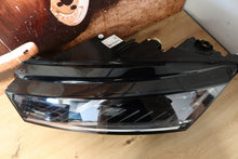 Load image into Gallery viewer, Frontscheinwerfer Skoda Octavia IV 5E4941015B LED Links Scheinwerfer Headlight SCH9213982711vz