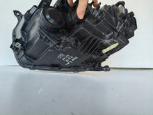 Laden Sie das Bild in den Galerie-Viewer, Frontscheinwerfer Dacia Duster 260101613R Full LED Rechts Scheinwerfer Headlight