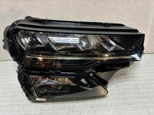 Laden Sie das Bild in den Galerie-Viewer, Frontscheinwerfer Skoda Karoq 57B941010 Full LED Rechts Scheinwerfer Headlight SCH3381431026il